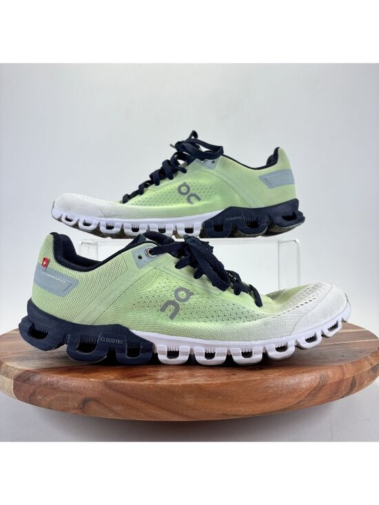 On Shoes - On Cloudflow Shoes Womens Size 9 Green Running Sneakers CloudTec 35.98685